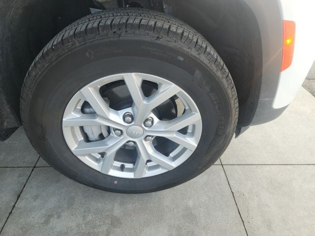 jeep grand cherokee 2023 1C4RJHBGXPC659936 image jeep grand cherokee 2023 1C4RJHBGXPC659936 image